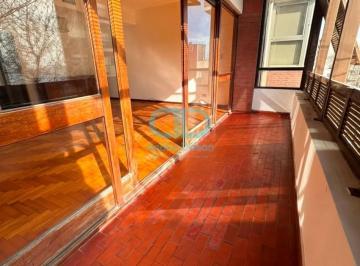 Departamento · 90m² · 3 Ambientes · Alquiler Tres Ambientes con Balcon Al Frente