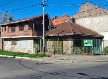 Casa de 4 ambientes, Berazategui · Casa de 200 m² con 2 Habitaciones en Venta en Berazategui