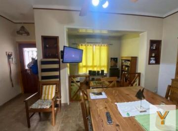 Casa · 200m² · 3 Ambientes · 2 Cocheras · Casa en Venta - 2 Dorm. 2 Baños - 398,36 m² - San Antonio de Padua, Merlo