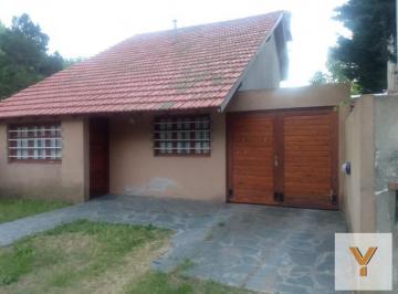 Casa · 120m² · 6 Ambientes · 1 Cochera · Casa en Venta - 4 Dorm. 2 Baños - Patio y Quincho - 315 m² - Santa Teresita