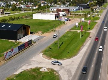 Local comercial · 800m² · 1 Ambiente · 4 Cocheras · Alquiler Local y Deposito en Cañuelas Paseo La Liebre