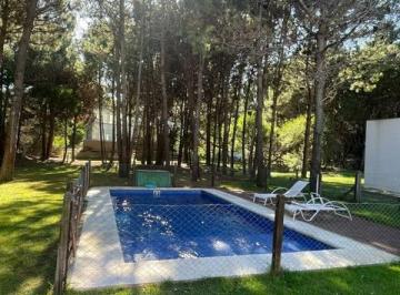 Casa · 150m² · 4 Ambientes · Casa en Costa Esmeralda en Alquiler Temporal