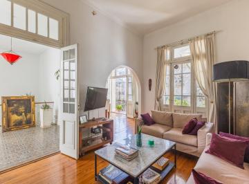 PH · 126m² · 5 Ambientes · Espectacular PH en Palermo Soho con Entrada Independiente y 2 Balcones