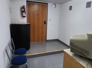 Local comercial , Parque Patricios · Local con Deposito