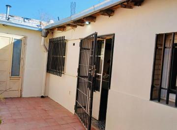 Casa de 4 ambientes, Dorrego · Dueño Alquila Casa Interna