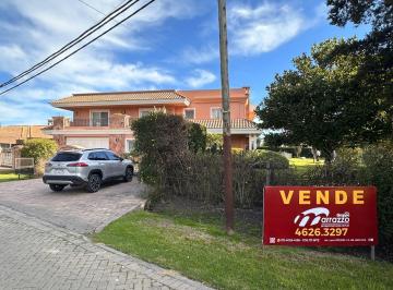 MRZ-MRZ-2056_2 · Casa 4 Dorm.. | Coronel Montt