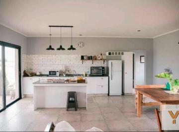 Quinta vacacional · 100m² · 3 Ambientes · Quinta en Venta - 2 Dorm. 3 Baños - Alsina