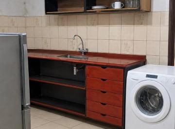 Casa · 59m² · 3 Ambientes · 2 Cocheras · Venta de Casa Dos Dorm. Amplio Garaje Zona Norte