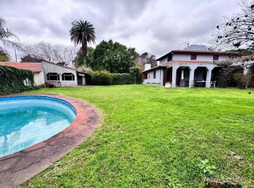 Casa · 277m² · 7 Ambientes · Venta de Casa con Excelente Lote en Santa Rita, Boulogne