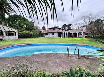 Casa · 277m² · 7 Ambientes · Venta de Casa con Excelente Lote en Santa Rita, Boulogne