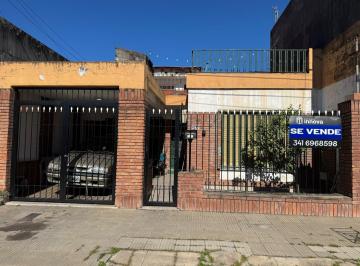 Casa · 71m² · 5 Ambientes · 1 Cochera · Casa en Venta