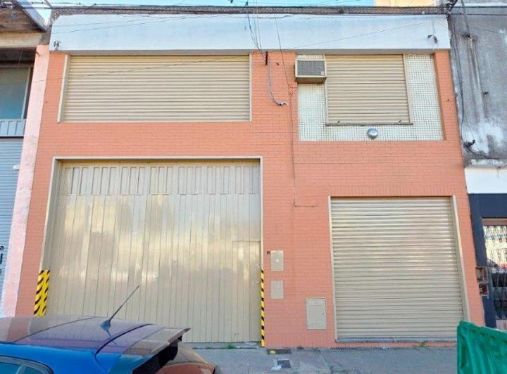 Bodega-Galpón · 570m² · 9 Ambientes