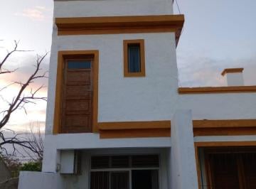 Casa · 185m² · 7 Ambientes · Casa en Venta. 4 Dorm. 4 Baños - 500 m² - Bolívar