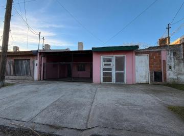 Casa · 75m² · 3 Ambientes · Casa en Venta Campana