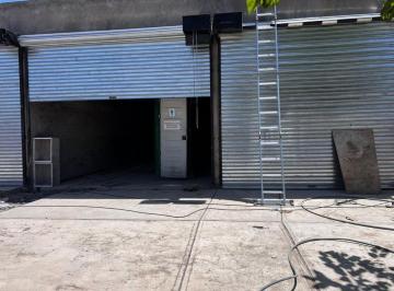 Local comercial · 69m² · Locales Comerciales en Venta Calle Urquiza Maipu