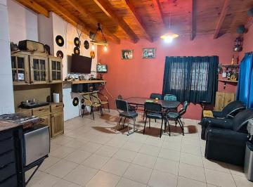 Quinta vacacional · 83m² · 2 Dormitorios · 1 Cochera · Casa Quinta en Complejo Privado. Colonia Rodas