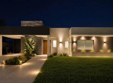 Casa · 174m² · 4 Ambientes · 2 Cocheras · Casa en Canning Oportunidad Cuotas Santa Rita