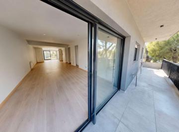 Departamento · 125m² · 4 Ambientes · 1 Cochera · Piso 4 Ambientes Patio Guardacoches a Estrenar
