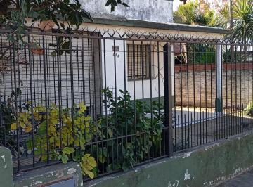 Casa · 113m² · 4 Ambientes · Casa 3 Dorm. Venta Burzaco con Fondo