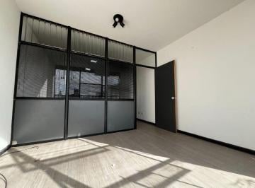 Oficina comercial · 30m² · Venta Oficina en Galeria Historia Frente P. Barolo