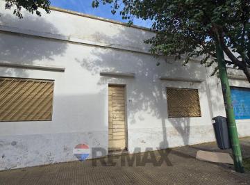 Casa · 146m² · 5 Ambientes · Venta Casa con Local en Esquina - a Reciclar - Flores