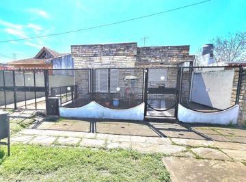 Casa · 150m² · 3 Ambientes · 2 Cocheras · Venta Casa 3 Amb 390 m Multifamiliar + Galpon Merlo
