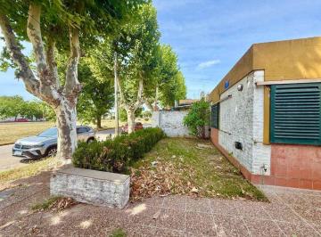 Casa · 70m² · 3 Ambientes · 1 Cochera · Casa 3amb Venta Marcos Paz Apta Credito
