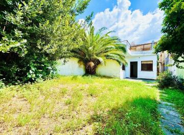 Casa · 91m² · 5 Ambientes · Venta Lote con Casa y Local a Refaccionar Moron
