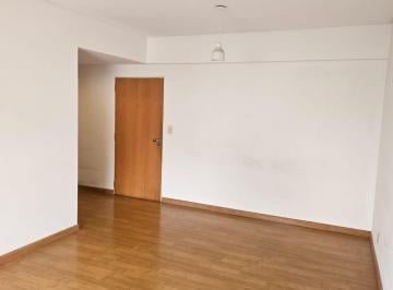 Departamento · 44m² · 2 Ambientes · 1 Cochera · Alquiler 2 Ambientes Cochera y Balcón Caballito