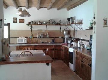 Casa · 117m² · 4 Ambientes · 2 Cocheras · Venta Casa de Campo en C. Benegas - Apta Crédito