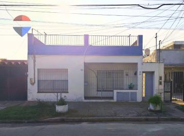 PH · 61m² · 3 Ambientes · Venta de PH 3 Amb Patio y Terraza en V. Ballester
