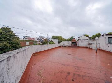 Casa · 137m² · 4 Ambientes · 1 Cochera · Venta Casa 4 Ambientes Versalles