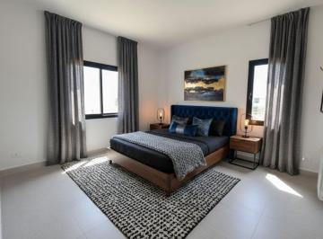 Casa · 135m² · 4 Ambientes · 2 Cocheras · Venta Casa Pilar del Este 4 Ambientes - Financia
