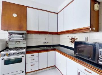 Departamento · 128m² · 5 Ambientes · 1 Cochera · Vta Depto Recoleta 5/6 Amb Cfte Luz a Prof Balcon
