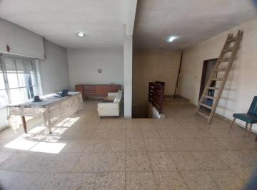 Departamento · 269m² · 4 Ambientes · 1 Cochera · Venta PH 4 Ambientes con Deposito Quilmes Oeste