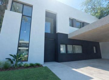 Casa · 200m² · 5 Ambientes · 2 Cocheras · Casa 5 Ambientes Venta Greenville Estrenar