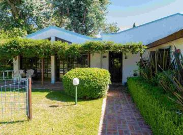 Casa · 145m² · 4 Ambientes · Venta Casa de 4 Amb en El Country Golf Chascomus