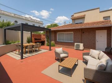 Casa · 150m² · 4 Ambientes · 1 Cochera · PH Tipo Chalet 3 Dorm. C/ Cochera y Patio