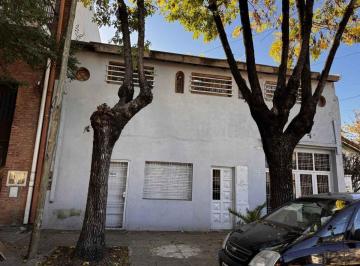 Casa · 160m² · 5 Ambientes · 1 Cochera · Casa/lote en Venta en Florida Oeste