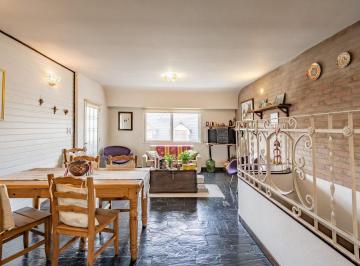 PH · 148m² · 5 Ambientes · Venta PH 4 Amb. + Quincho y Terraza - V. Sarmiento
