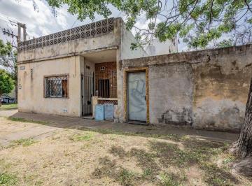 Terreno · 110m² · Venta - Lote Propio + Casa a Refaccionar