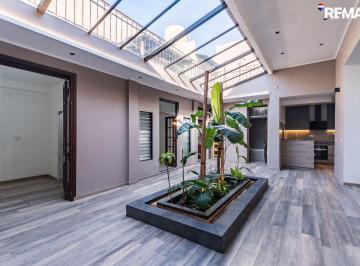 Casa · 219m² · 7 Ambientes · 1 Cochera · Casa a Estrenar en Villa del Parque 7 Amb con Coch