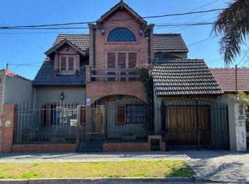 Casa · 170m² · 4 Ambientes · 1 Cochera · Venta Casa 4 Ambientes - S a de Padua