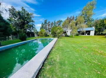 Quinta vacacional · 38m² · 1 Dormitorio · 1 Cochera · Quinta en Venta - Los Talas, Berisso