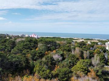 Terreno · 1037m² · Lote Venta en Carilo Sobre Av Divisadero