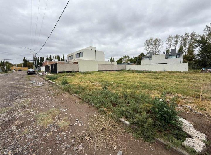 Terreno · 466m²