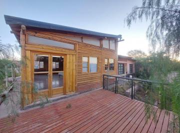 Local comercial · 140m² · 1 Cochera · Salón en Alquiler - Centenario