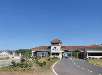 Terreno · 832m² · Venta Lote en Carlos Paz Golf Country Club
