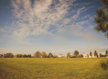 Terreno · 2325m² · Lote 80 Sobre El Golf - La Primavera, Carlos Keen