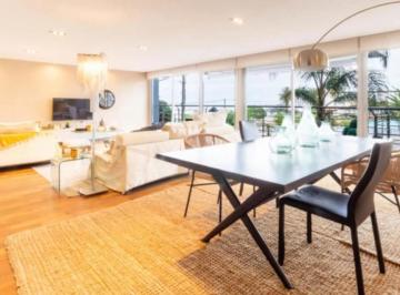 Departamento · 210m² · 4 Ambientes · 2 Cocheras · Departamento en Venta - 3 Dorm. 5 Baños - Cochera - 230 m² - Montevideo